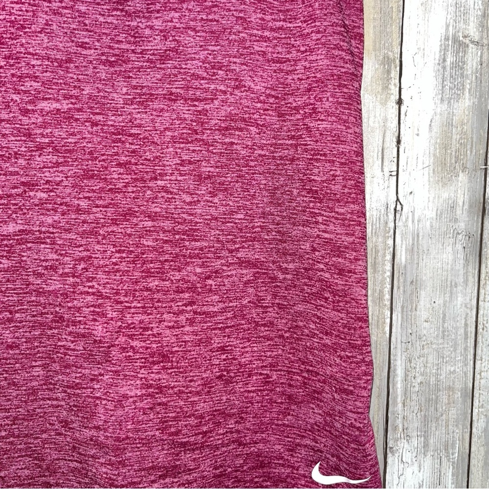 Nike Heathered Magenta Tank - Picture 2 of 5